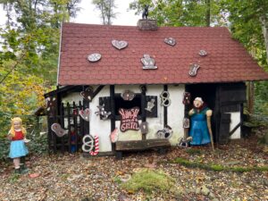 Hänsel und Gretel im Märchenzoo in Ratingen